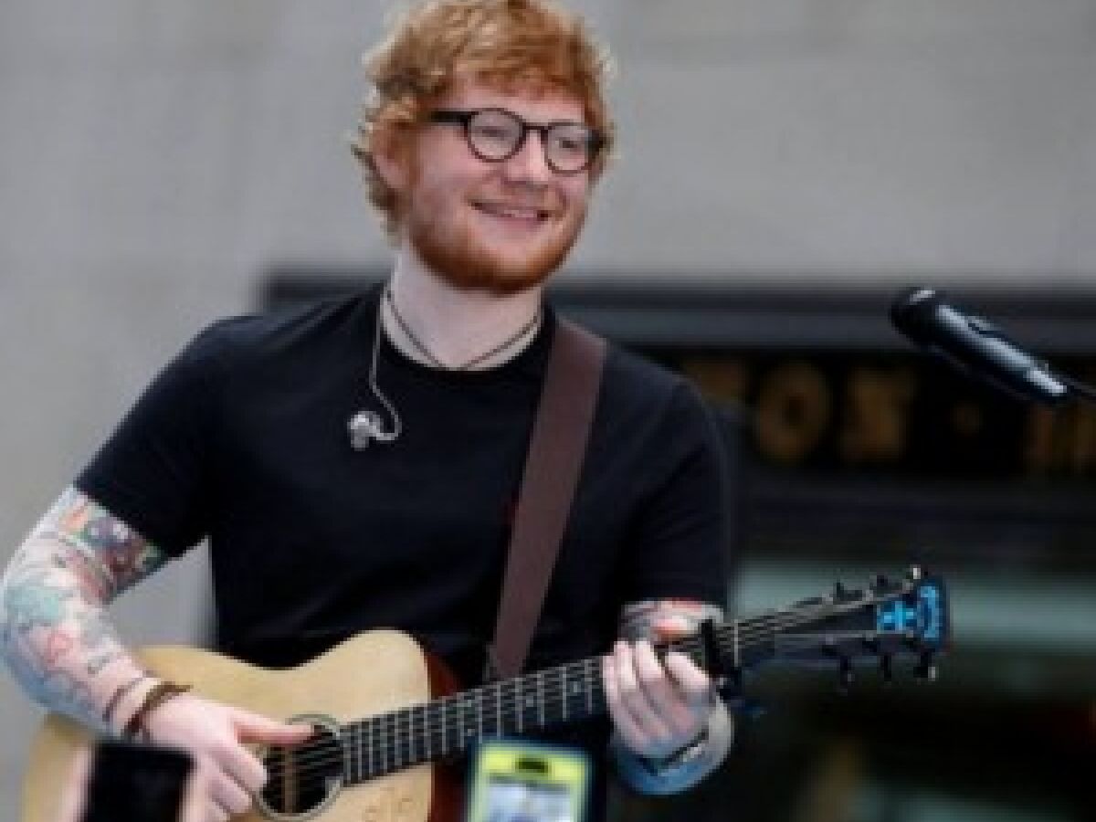 ED SHEERAN - SHAPE OF YOU - Tradução Legenda Português Inglês