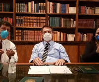 Após acusar mídia de propagar "fantasia" sobre vírus, Bolsonaro desconvida manifestação