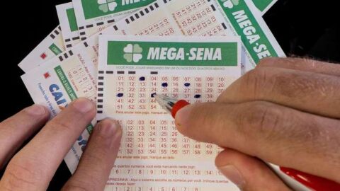Mega-Sena sorteia neste sábado prêmio acumulado em R$ 100 milhões