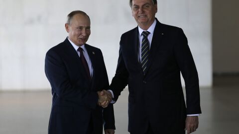 Bolsonaro elogia Putin e pode "assumir dores" em conflito armado