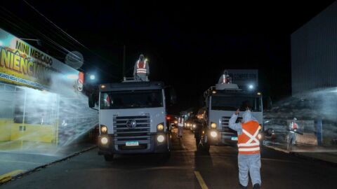 Principais ruas do Coophavila recebem serviço de desinfecção nesta terça-feira