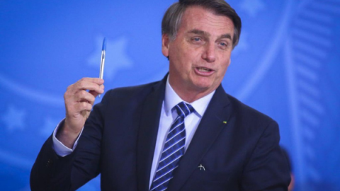 Bolsonaro corta R$ 7 bilhões da Educação e Ciência no Brasil 