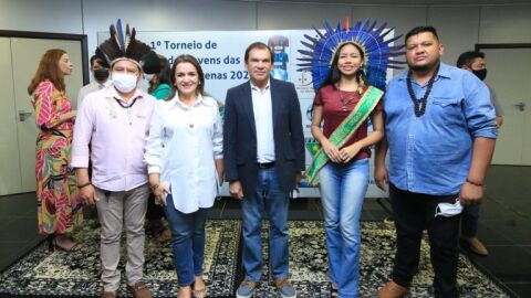 Prefeita Adriane Lopes apoia Torneio de Futebol dos jovens indígenas 