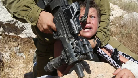Reino Unido pode cortar venda de armas à Israel para frear o genocídio na Palestina