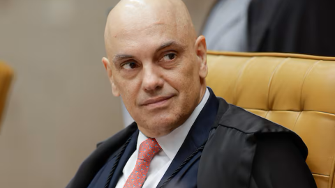 Alexandre de Moraes dá 5 dias o 'X' comprovar representação no Brasil