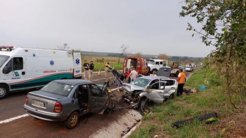 Acidente mata homem de 74 anos e deixa 5 pessoas gravemente feridas