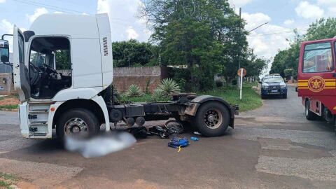 Jovem de 16 anos morre atropelada por carreta ao sair da escola em MS