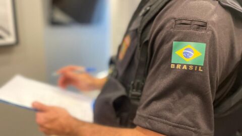 PF apreende dispositivos com abuso infantil em operação em Corumbá
