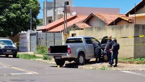 Por causa de dívida, policial aposentado fere a tiros condutor de Hilux