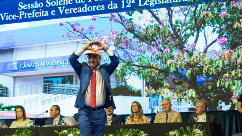 Com experiência de meio século, Landmark aumenta bancada do PT na Câmara