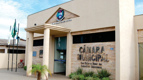 TCE-MS manda suspender pagamentos a marido de prefeita contratado pela Câmara
