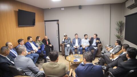Vereadores buscam soluções para reparar danos nas ruas após chuvas intensas