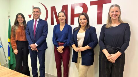 MPT destina R$ 1,5 milhão para instalação de 25 parquinhos acessíveis