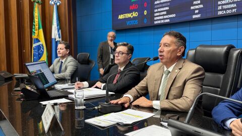Alunos de Miranda são homenageados na ALEMS 