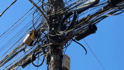 MPF questiona jogo de empurra entre Energisa e operadoras sobre 'maçarocas'