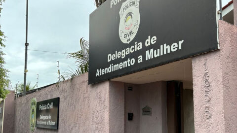 'Não faz show': Lutador violento persegue e ameaça ex em MS