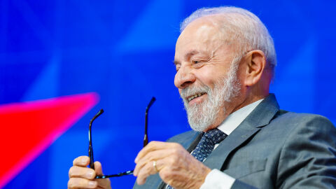 Luta para taxar super-ricos alavanca Lula nas pesquisas
