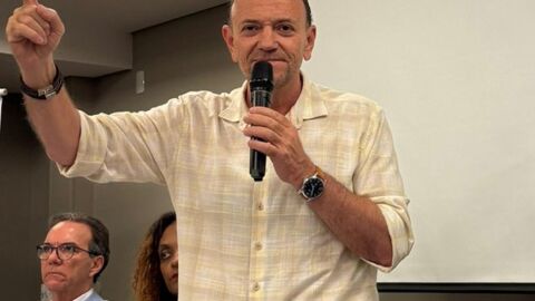 Edinho Silva assume presidência do PT e promete apoio total a Lula