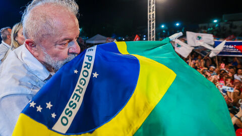 Lula reforça soberania do Brasil: "Queremos paz, não ser reféns dos EUA"