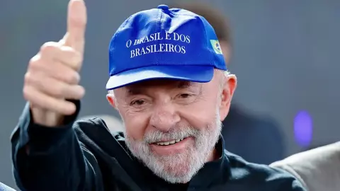 Presidente Lula publica decreto contra a 'taxa bolsonaro' dos EUA