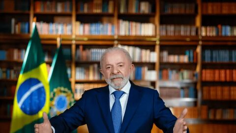 Em pronunciamento, Lula diz que tarifaço é "chantagem inaceitável"