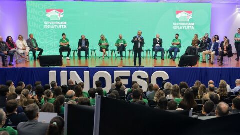TCE investiga aprovação de alunos milionários para o Universidade Gratuita