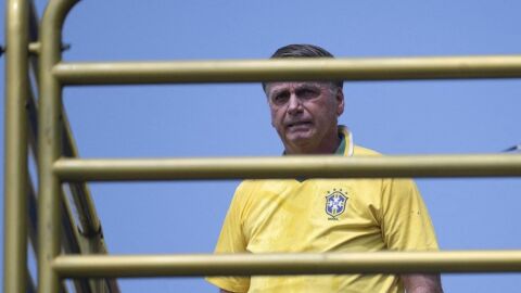 Maioria dos brasileiros apoia prisão de Bolsonaro, aponta pesquisa 