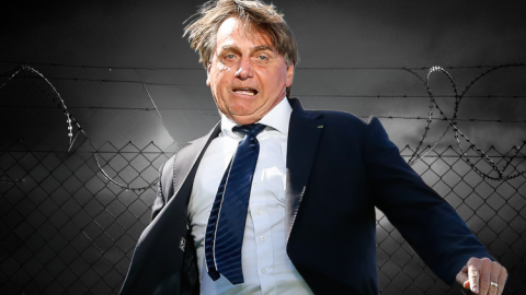 GOLPISTA, BOLSONARO FINALMENTE É PRESO