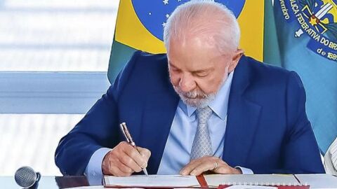 Presidente Lula sanciona pena de até 40 anos para estupradores