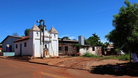 Governo anuncia restauração de igreja histórica na Comunidade Tia Eva