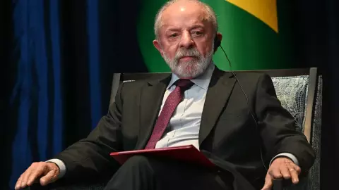 Para Lula, empresários deveriam propor redução da jornada de trabalho