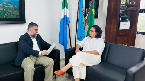 Após ameça de morte, Deputada encontra superintendente da PF