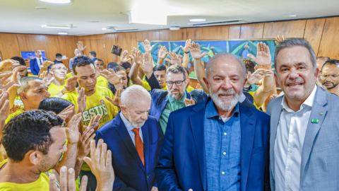 Vander comenta encontro de evangélicos do PT: "Grande contribuição ao Brasil"