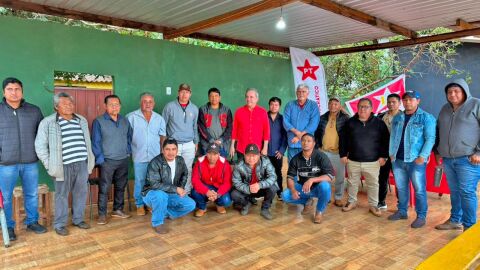 Vander Loubet articula acordo entre lideranças da Terra Buriti