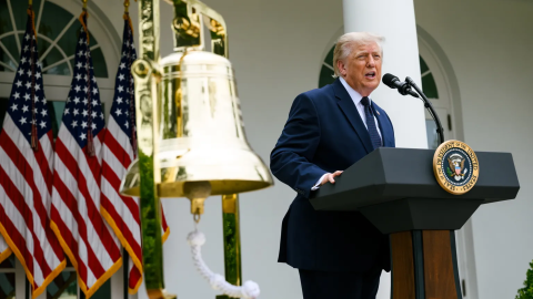 Com medo do PIX, Trump taxa o Brasil em 25%