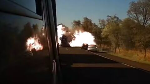 Vídeo: Onix causa colisão com explosão e 4 mortes