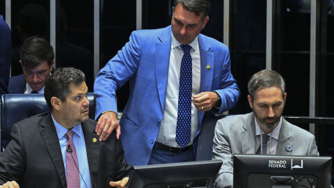 "Engavetada" por Alcolumbre, fim da escala 6x1 tem apoio de 78% dos brasileiros