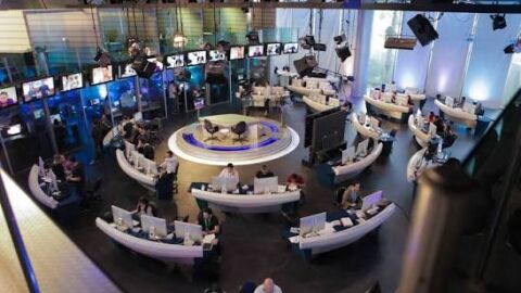 Jornalistas da RedeTV! saem no soco por política