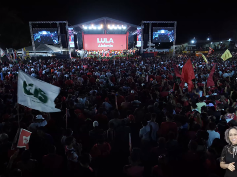 Ao vivo: 'mar de pessoas' comparecem em ato de Lula em Teresina (PI)