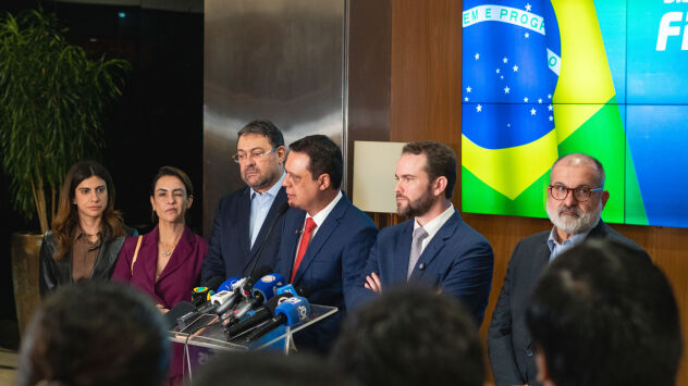 Barrada em agenda com ministros, deputada denuncia machismo da Fiems