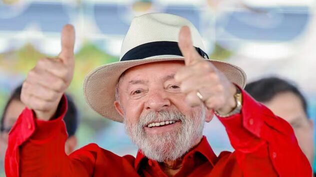 Lula perdoa dividas e aumenta limite de MEI