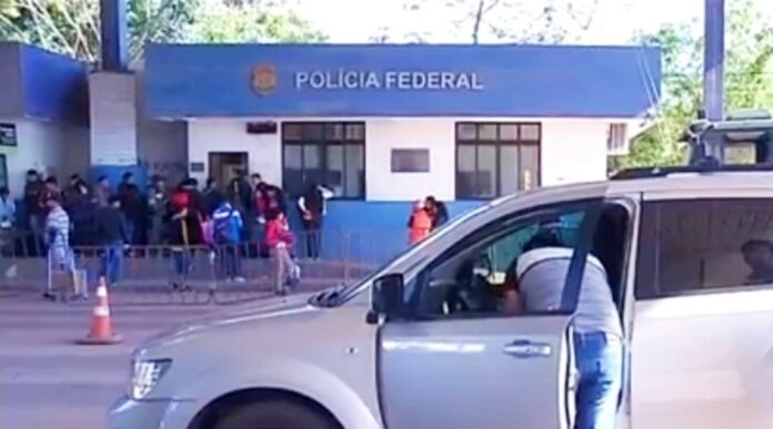 Posto de controle migratório da Polícia Federal em Corumbá