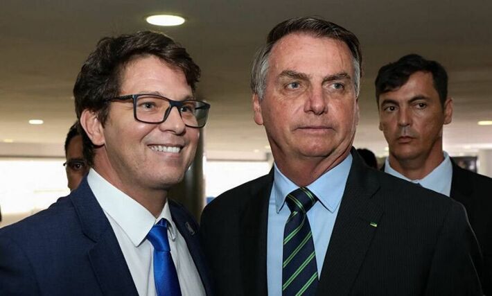 Jair Bolsonaro e Mario Frias 