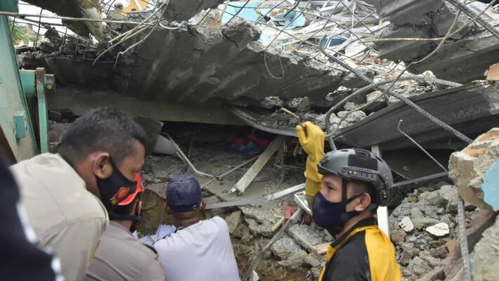 Terremoto na Indonésia 