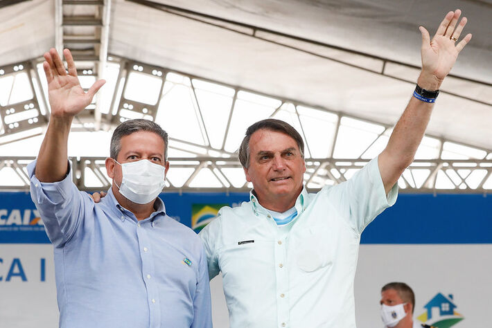 Jair Bolsonaro e Arthur Lira.  