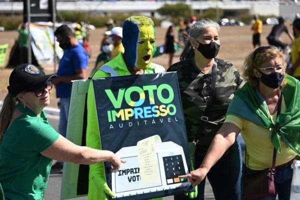 Manifestação bolsonarista pelo voto impresso. Foto: Evaristo Sá/AFP