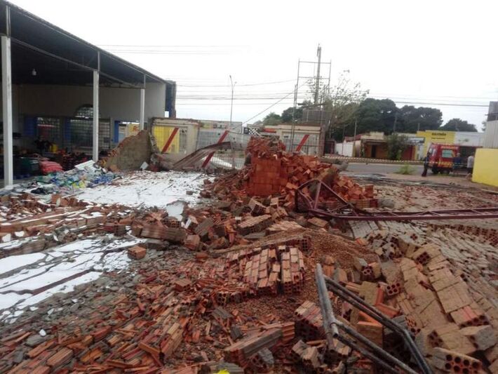 Unidades educacionais foram afetadas pelas rajadas de ventos - Foto:  do site Hojemais Três Lagoas