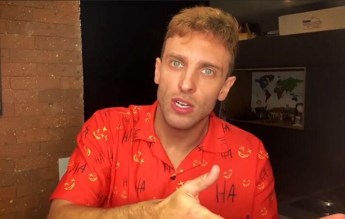 Vídeo do "humorista" tem mais de 16 minutos, recheado de piadas gordofóbicas