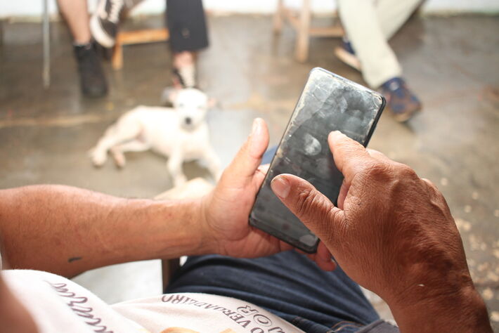 Celulares antigos ficarão incompatíveis como WhatsApp. Foto: Tero Queiroz