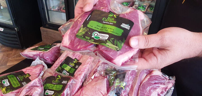 Chef Edu Rejala fará churrasco com diferentes cortes bovinos em Bonito. Foto: Divulgação